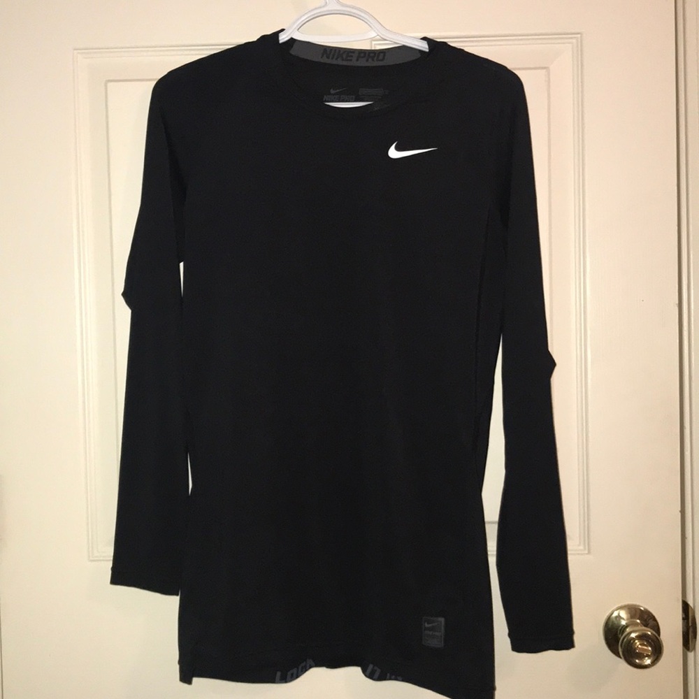 Black nike dry fit shirt
